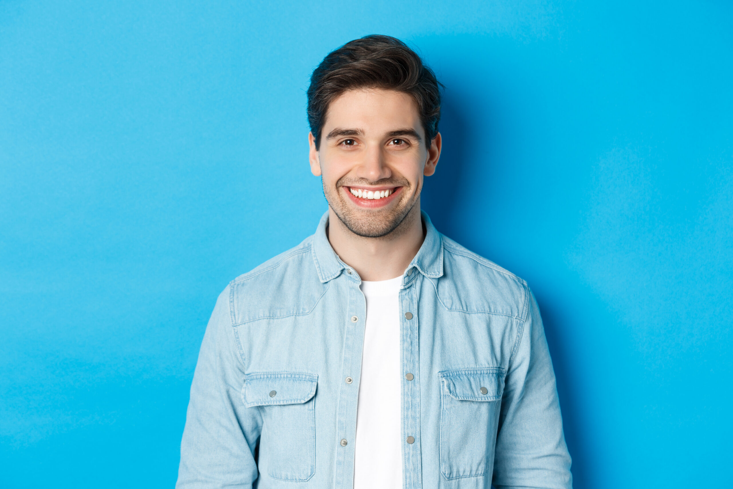 Lentes de Contato Dentais e Esmalte Dental: A Combinação Perfeita para um Sorriso Deslumbrante