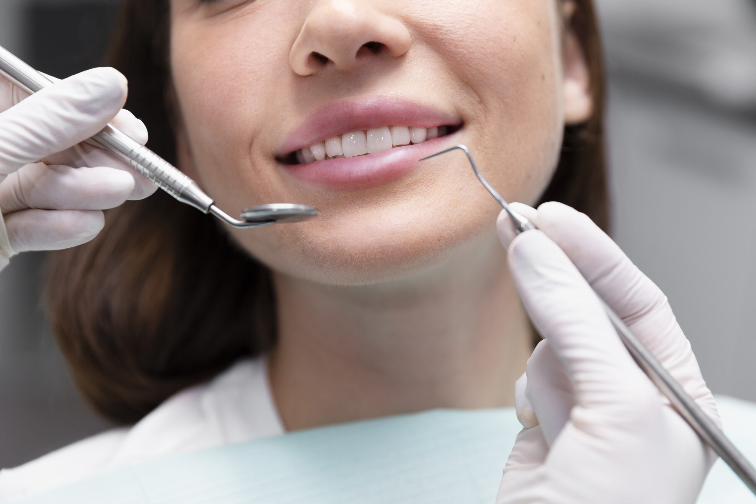 Lentes de Contato Dental e Sensibilidade nos Dentes: O Que Você Deve Saber