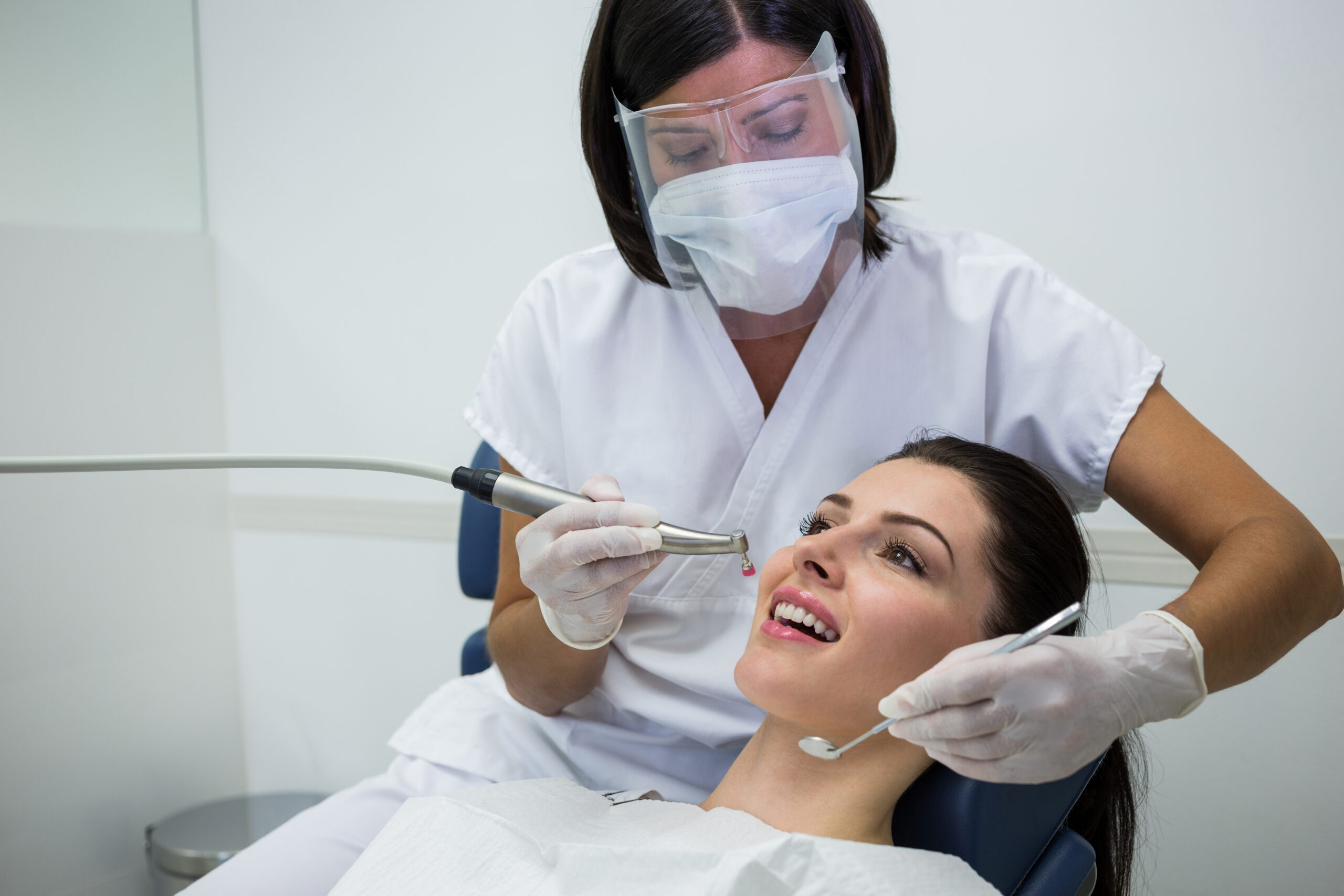 Lente de Contato para Dente e Gengivoplastia: Entendendo a Relação
