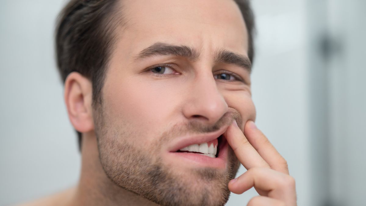 Preservando a beleza de seus dentes: Conselhos de especialistas sobre o tratamento do desgaste dos dentes anteriores