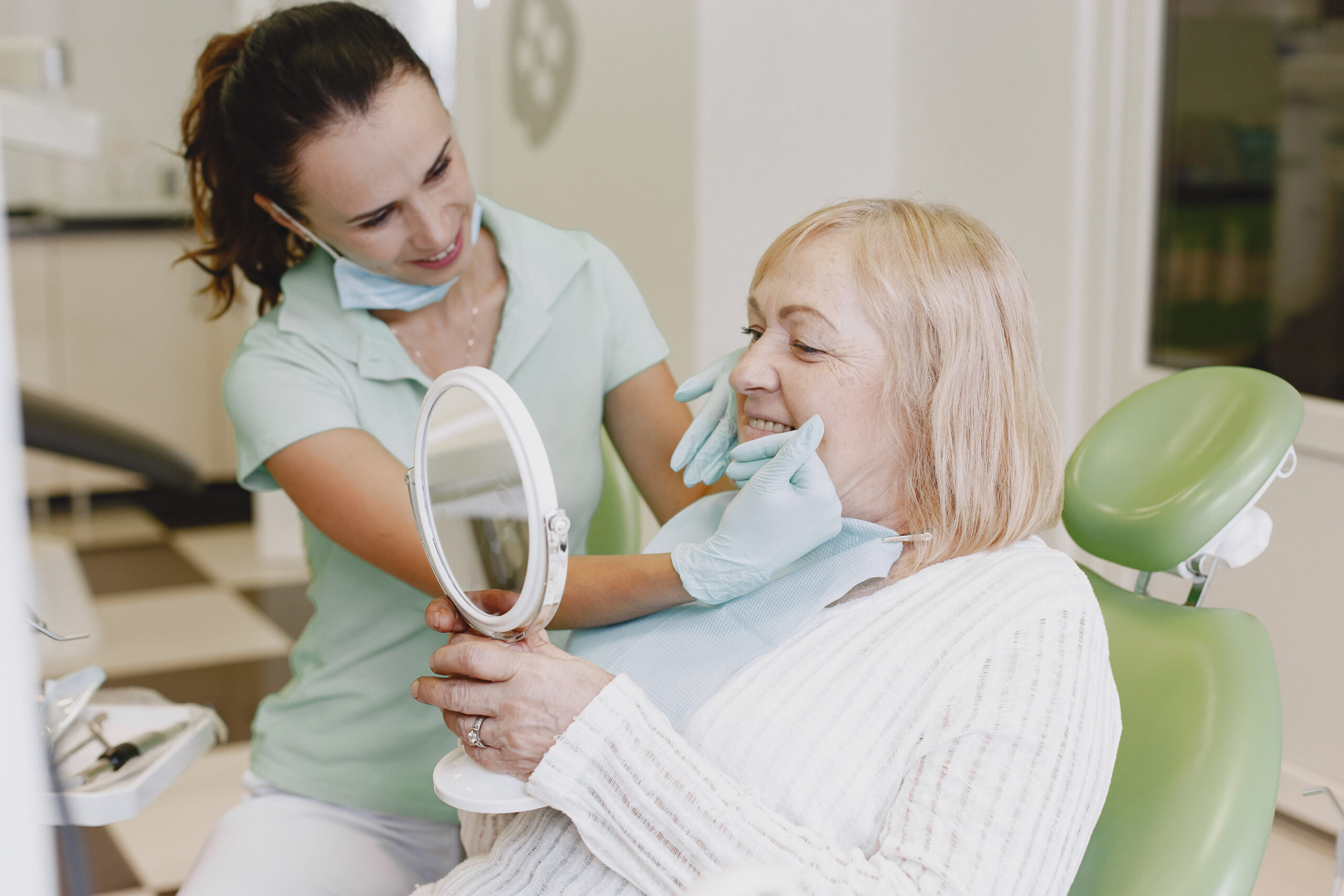Implante Dentário e Hipertensão: Considerações Importantes para Pacientes