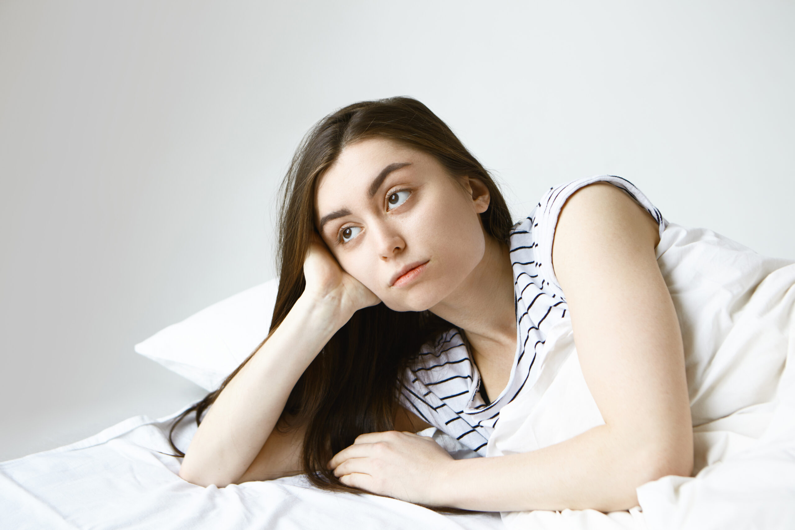 From Midnight Woes to Sweet Dreams: How to Overcome Snoring and Reclaim Your Sleep” (Como superar o ronco e recuperar seu sono)