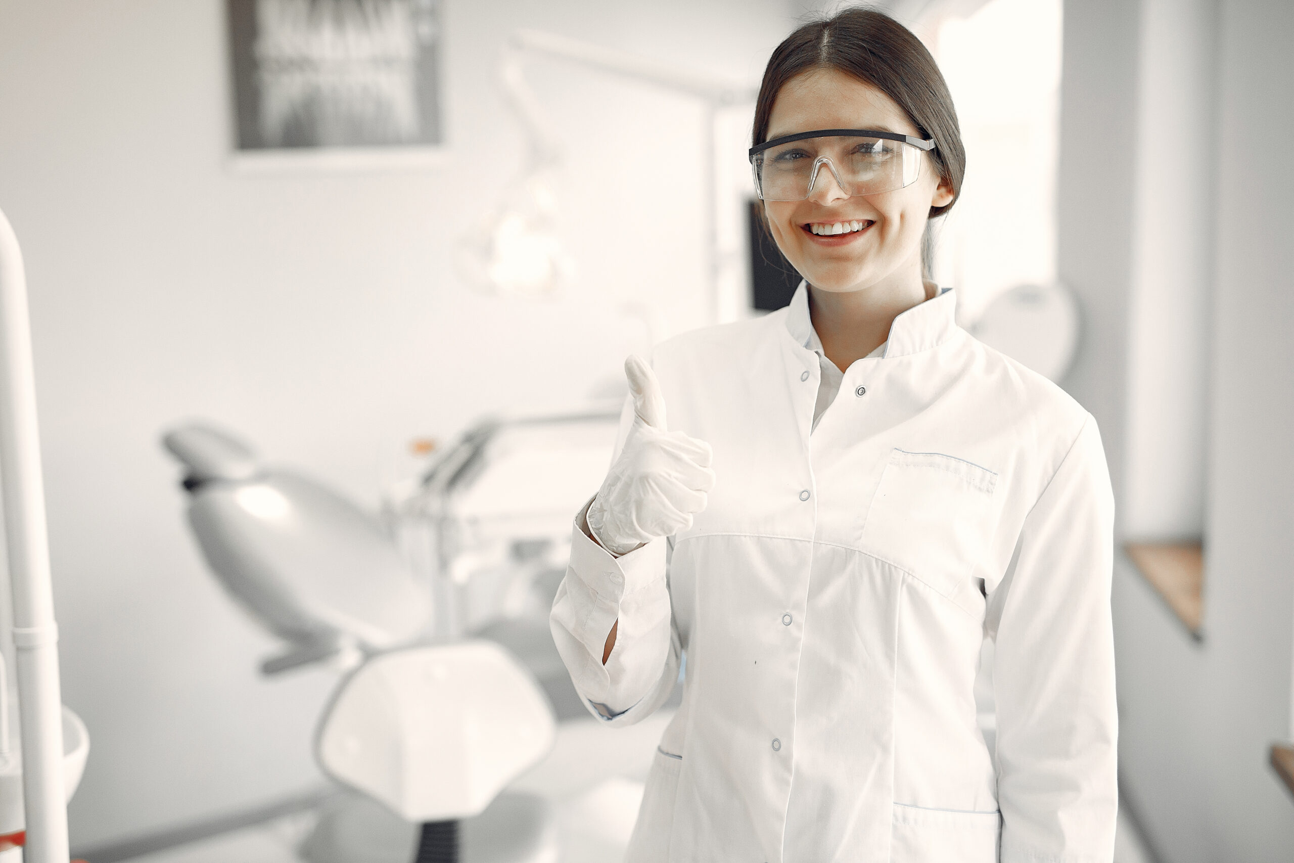 Lentes de Contato Dentais e Alinhamento Dental