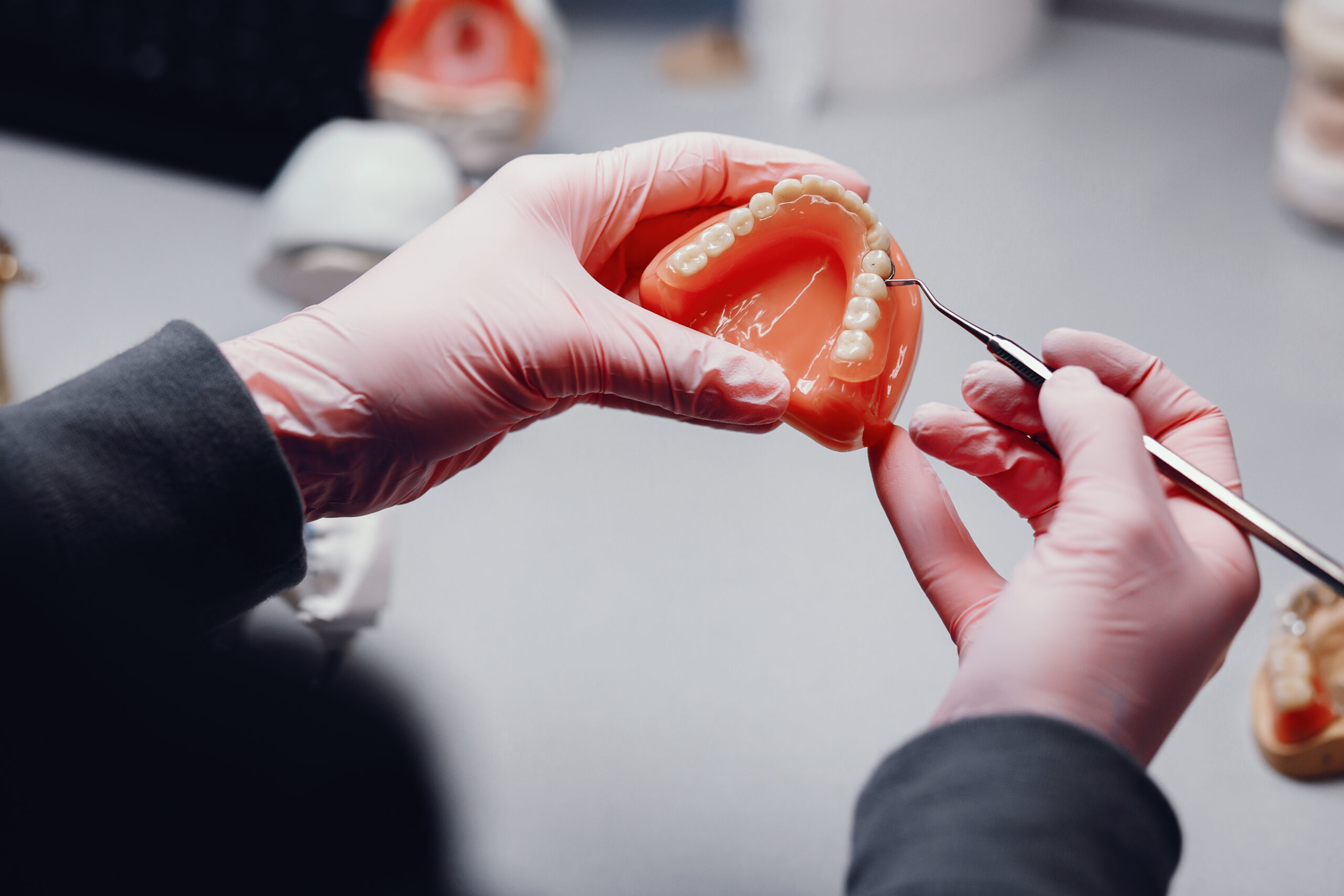 Tratamento com Aparelhos Orais para Disfunção Temporomandibular (DTM)